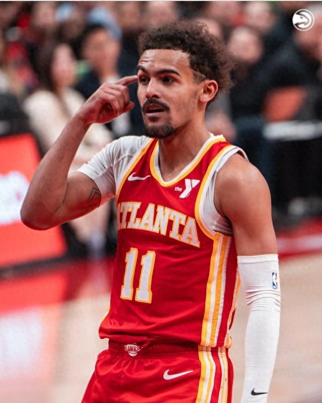 厄德高复出引发阿森纳阵容平衡讨论（厄德高回归令阿森纳阵容均衡成焦点）