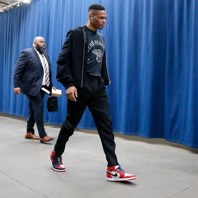 当世第1人！2脚无解世界波，26岁姆巴佩创4纪录，对手主帅崩溃了（现役第一！26岁姆巴佩两记无解世界波，改写四项纪录，对方主帅当场崩溃）