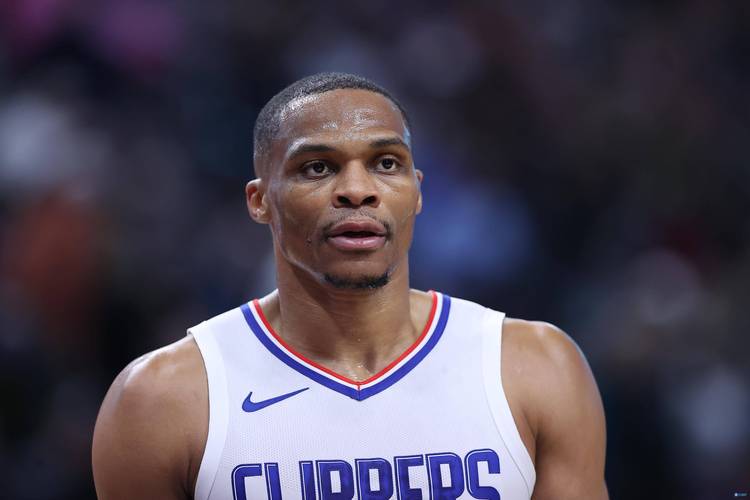 这队终于找到正确踢法（这队总算找到了制胜打法）