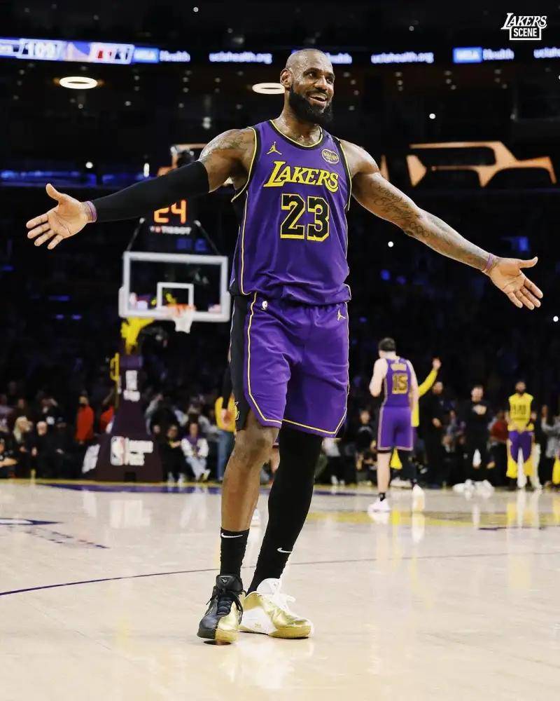 欧冠淘汰赛前瞻：拜仁客战巴黎,（欧冠淘汰赛前瞻：拜仁客场挑战巴黎）